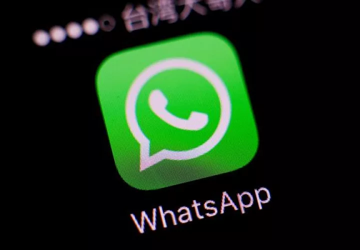 Vista del logotipo del popular servicio de mensajería instantánea en internet WhatsApp.