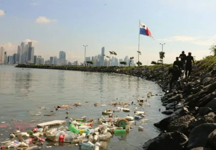 El plástico es altamente contaminante en los océanos panameños. 