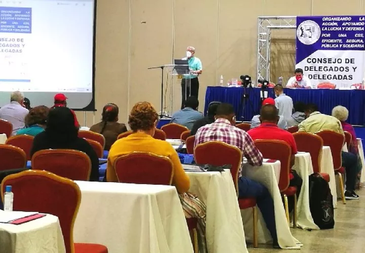 Gremios de trabajadores se levantan de la mesa del Diálogo Nacional por la Caja de Seguro Social (CSS). Foto: Cortesía Conato