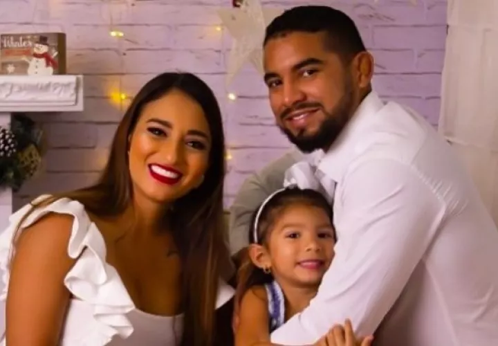 Denisse Becerra, Alessa Isabelle y Joalex Quiróz. Foto: Instagram / @delightfulmomentspty