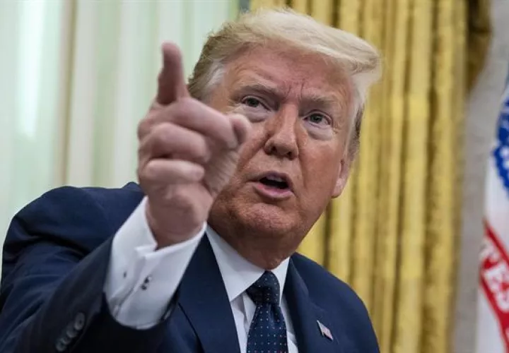 Las cuentas de Donadl Trump en Facebook e Instagram (propiedad de la compañía) permanecen cerradas desde el asalto al Capitolio del pasado 6 de enero. Foto: EFE