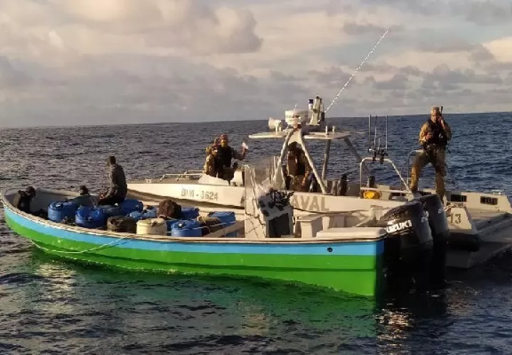 El Senan decomisó una lancha rápida en el operativo. Foto: Mayra Madrid