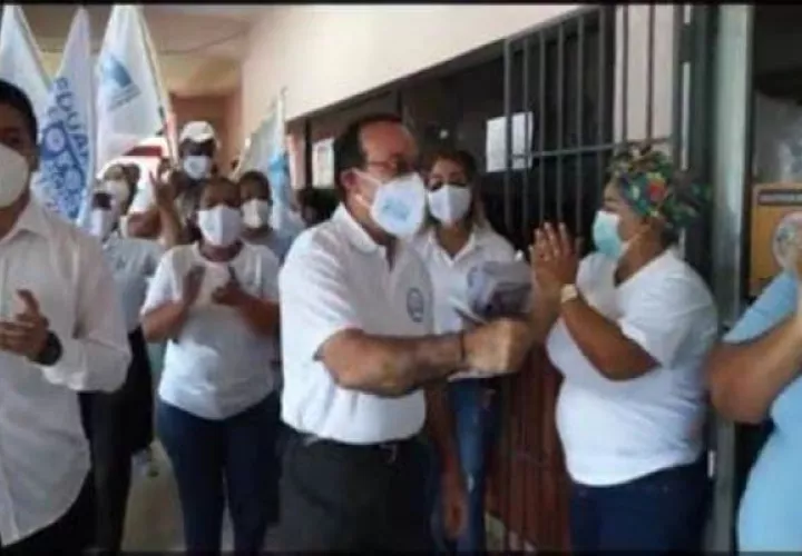 El rector de la Universidad de Panamá, Eduardo Flores en el pasado cuestionó la reelección. Foto: Cortesía Universidad de Panamá