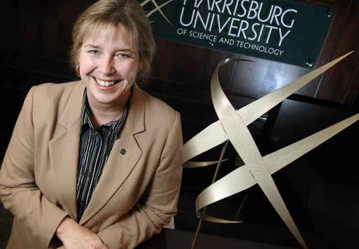 Vicerrectora académica de Harrisburg University, Bilita Mattes.