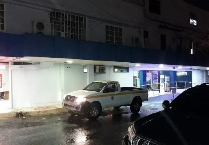 El menor fue llevado a una clínica privada donde llegó sin signos vitales. Foto: Eric Montenegro