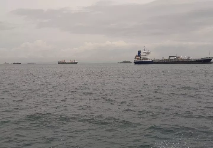 Hasta hoy se espera mar picado en el litoral Pacífico. Archivo