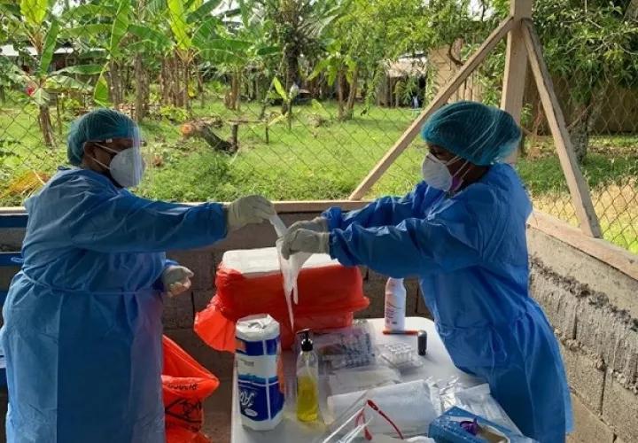 Personal de salud aplicó 6,280 pruebas nuevas para detectar la covid-19 en las últimas 24 horas. Foto: Cortesía Minsa