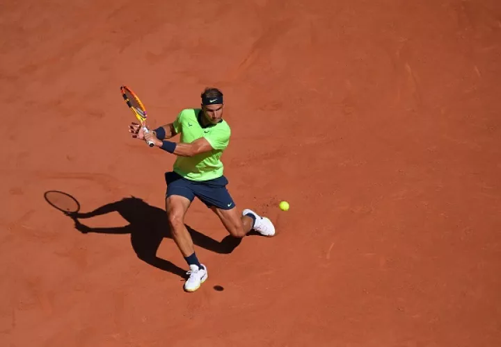 Nadal cumplió para derrotar a un explosivo australiano Alexei Popyrin. Foto: Cortesía @rolandgarros