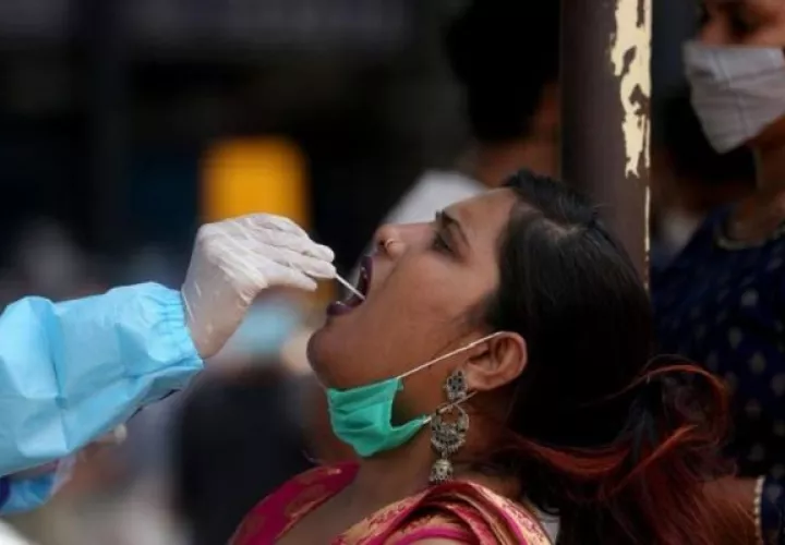 La variante india podría convertirse en la más predominante en el mundo. Foto: EFE