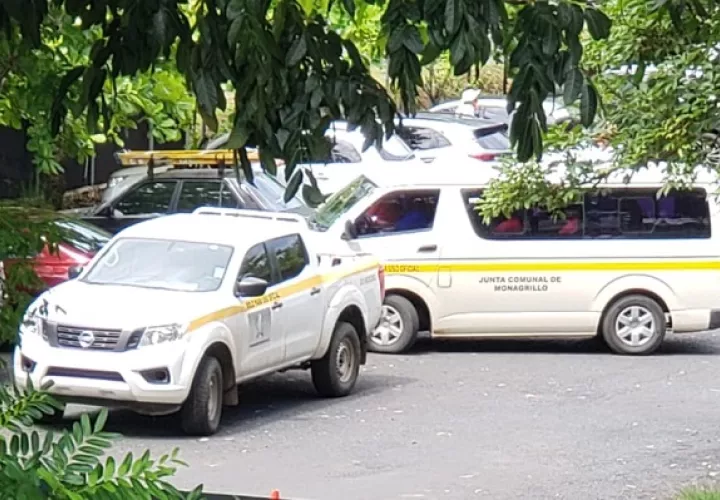 Denuncian uso de vehículos del Estado. Foto: Cortesía