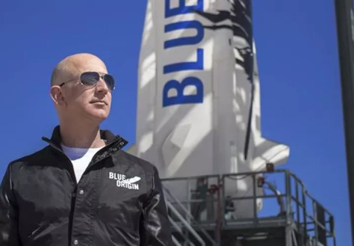 Una foto sin fecha facilitada por Blue Origin muestra al fundador de Blue Origin, Jeff Bezos. Foto:EFE