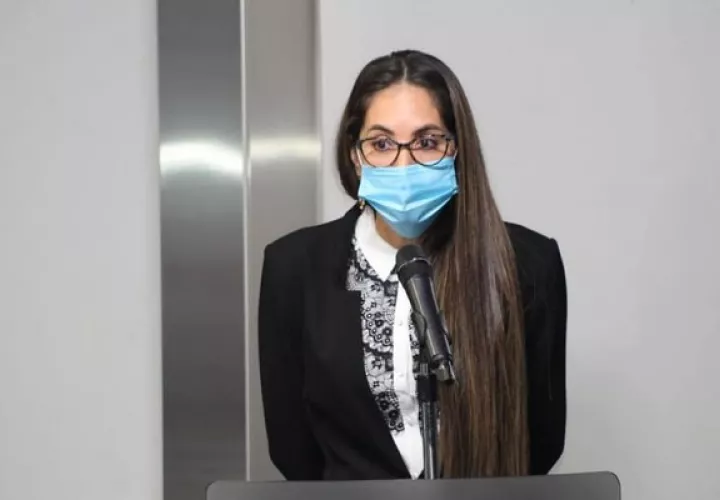 Zulay Rodríguez recordó que los desempleados no tiene cómo enfrentar sus deudas. Foto: Cortesía Asamblea Nacional