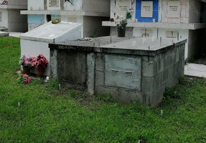 Dentro de los dos cementerios municipales existe un aproximado de 600 sepulturas y bóvedas, según las autoridades municipales de Chame. Foto: Eric Montenegro