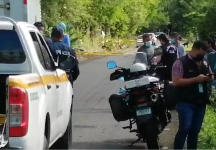 Las autoridades iniciaron las investigaciones sobre este hecho y esperan determinar las causas del fallecimiento de este hombre de unos 25 años. Foto: Mayra Madrid
