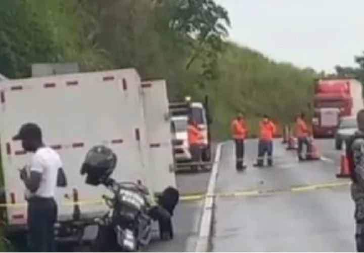 Seis hombres llegaron al kilómetro 58 de la autopista Panamá-Colón disparando. Foto: Diomedes Sánchez