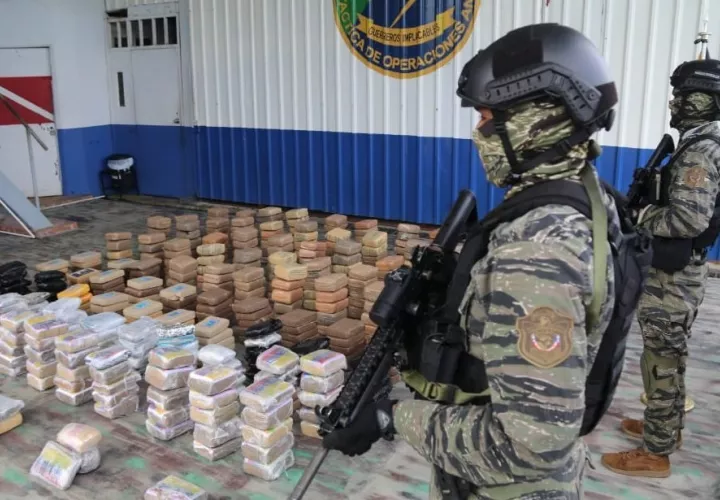 En total, se contabilizaron 470 kilos de presunta droga en el operativo. Foto: Eric A. Montenegro