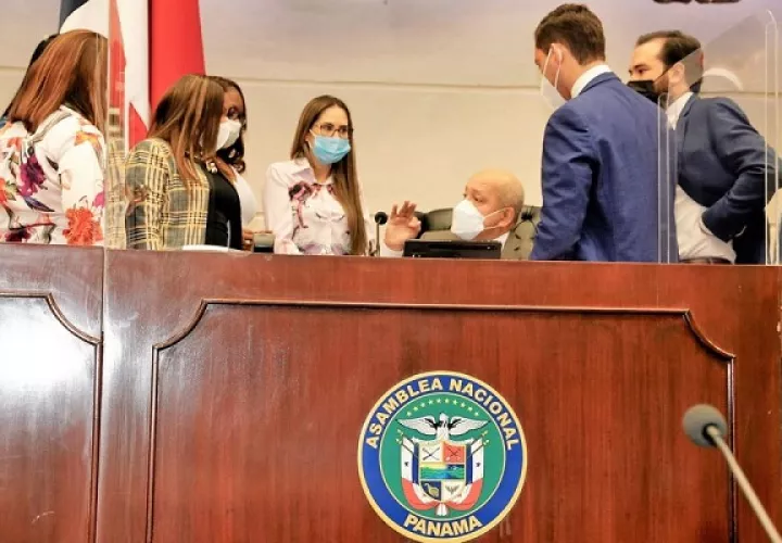Será un requisito para obtener el diploma. Foto: Cortesía Asamblea Nacional