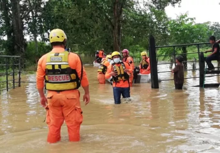 La Fuerza de Tarea Conjunta reportó 27 mil 175 personas afectadas por las lluvias en Bocas del Toro. Foto: Cortesía Sinaproc