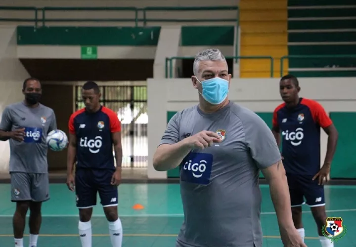 Botana dejó claro que el grupo está "volando" y que las sensaciones son positivas. Foto Cortesía: @fepafut