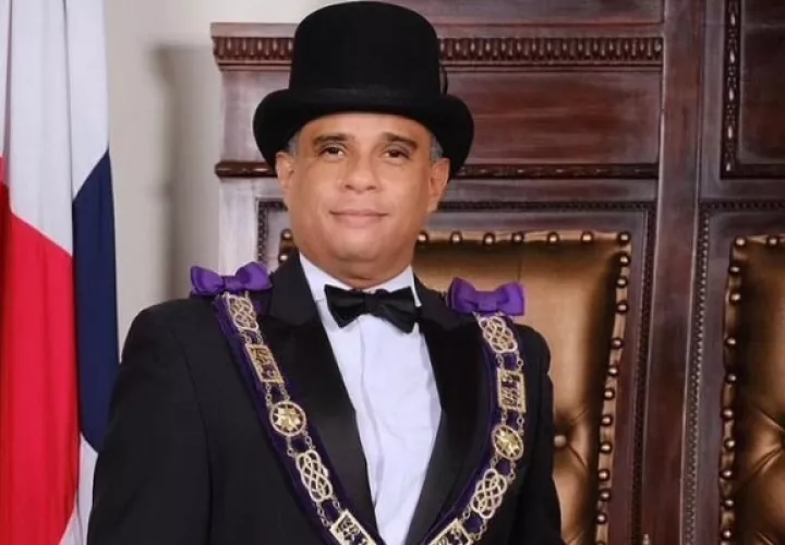 Líctor Reyna es Gran Maestro de la Logia de Panamá. Foto: Cortesía Gran Logia de Panamá
