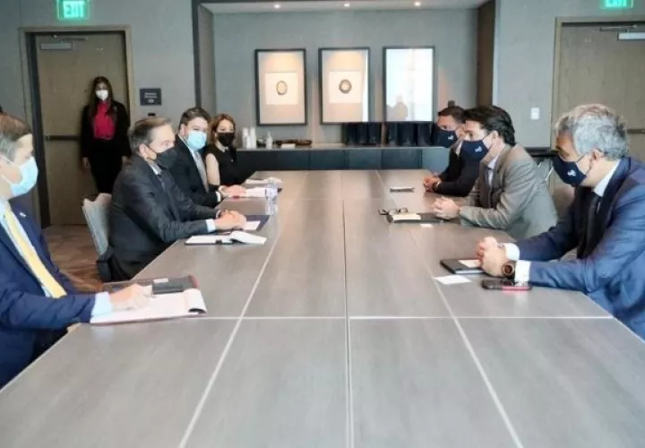  El presidente de la República, Laurentino Cortizo, busca buenas inversiones para reactivar la economía.