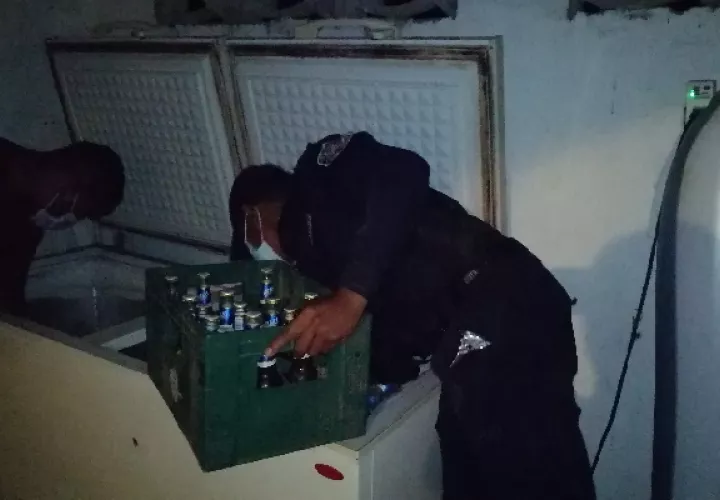 La Ley Seca inicia de 10:00 P.M. del sábado hasta las 4:00 de la madrugada del lunes. Foto: Eric Montenegro