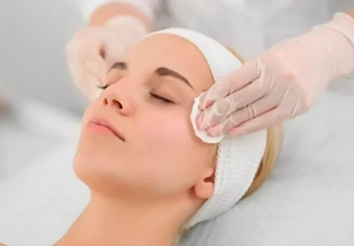 La mayoría de las personas de todo el mundo han buscado nuevas rutinas de limpieza facial. Foto: Pixabay