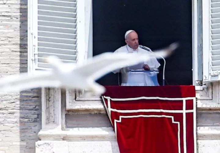  Francisco ha sufrido varios ataques de ciática que le han obligado a posponer algunos actos. Foto: EFE