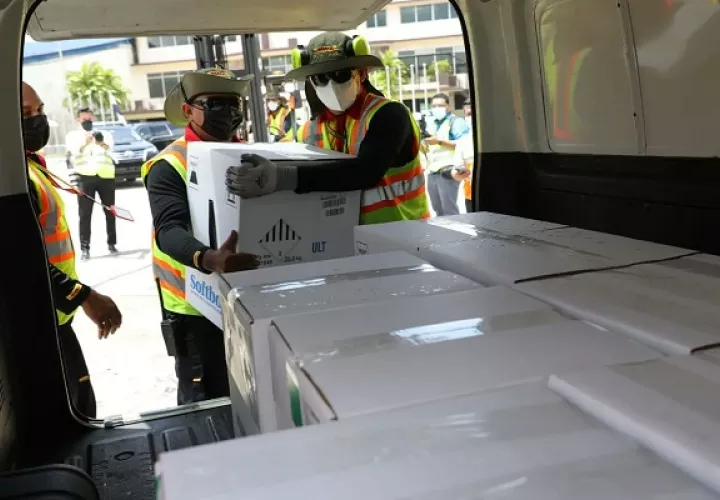 La vacunación ayudará a disminuir la circulación de nuevas variantes. Foto: Cortesía Aeropuerto Internacional de Tocumen