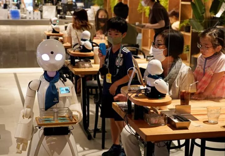 OriHime-D no es un robot controlado por inteligencia artificial. 
