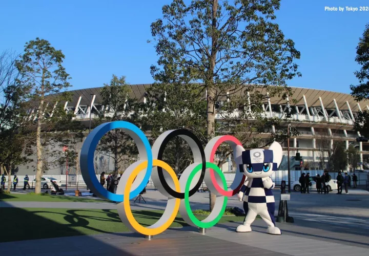 La selección de Sudáfrica de fútbol tiene previsto enfrentarse a la de Japón este jueves en el torneo olímpico de ese deporte. Foto Cortesía: @Tokyo2020