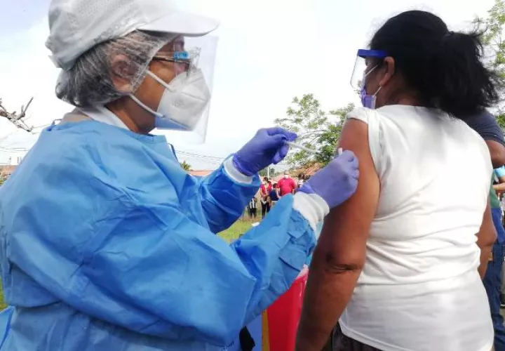 Desde el inicio de la pandemia 1,095 personas han fallecido a causa del coronavirus según cifras del departamento de Epidemiología del Minsa en la provincia de Panamá Oeste. Foto: Eric Montenegro