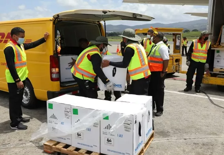 Panamá ha recibido más de dos millones de dosis de vacunas contra la covid-19. Foto: Cortesía Aeropuerto de Tocumen