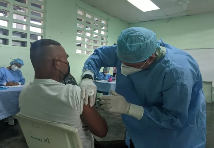 El peor momento para contagiarse de covid-19 es ahora, recordó el doctor Eduardo Ortega-Barría. Foto: Cortesía CSS