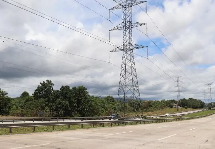 Las quejas por la calidad del servicio son generales, pero son más recurrentes contra la empresa que cubre Panamá Oeste.  