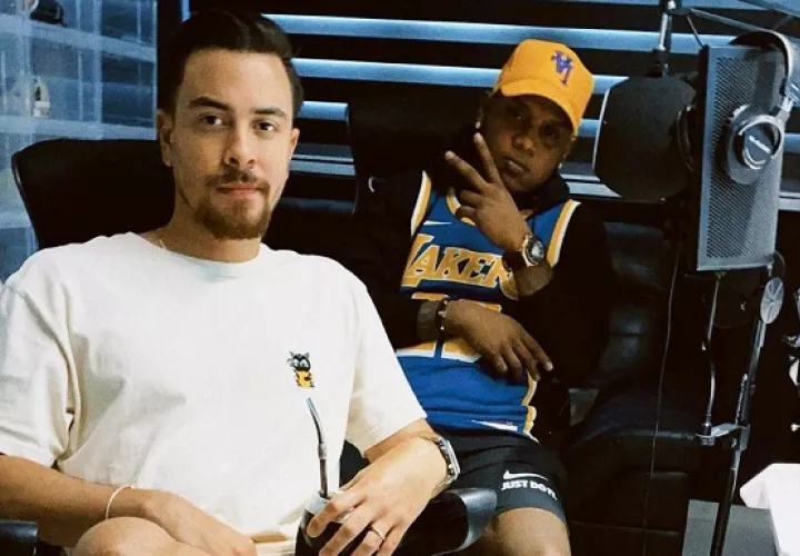 'BK' y 'Yemil' en el estudio de grabación. Foto: Instagram