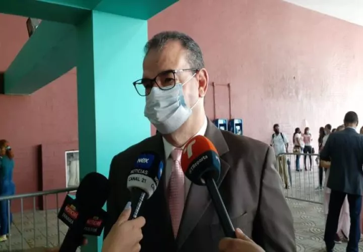 Carlos Carrillo dijo que el equipo de defensa de Ricardo Martinelli demostrará su inocencia y están trabajando en ello. Foto: Víctor Arosemena