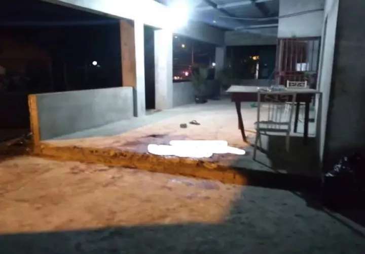 Los funcionarios del Ministerio Público se trasladaron a la residencia de la víctima para recopilar indicios e información que puedan esclarecer este suceso y dar con los responsables. Foto: Mayra Madrid