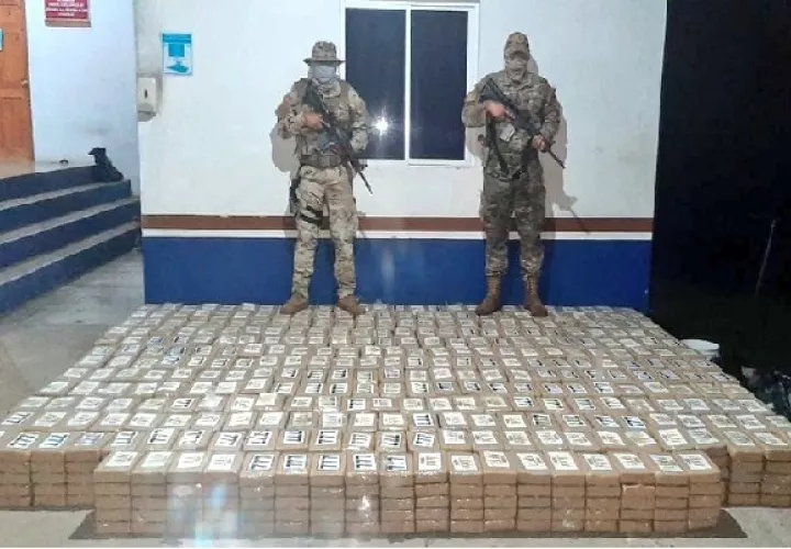 Los condenados fueron aprehendidos el pasado 5 de agosto al sur de Punta Burica en la provincia de Chiriquí, por unidades del Servicio Nacional Aeronaval (Senan) a bordo de una embarcación tipo Go Fast con 1,650 paquetes de cocaína. Foto: Mayra Madrid