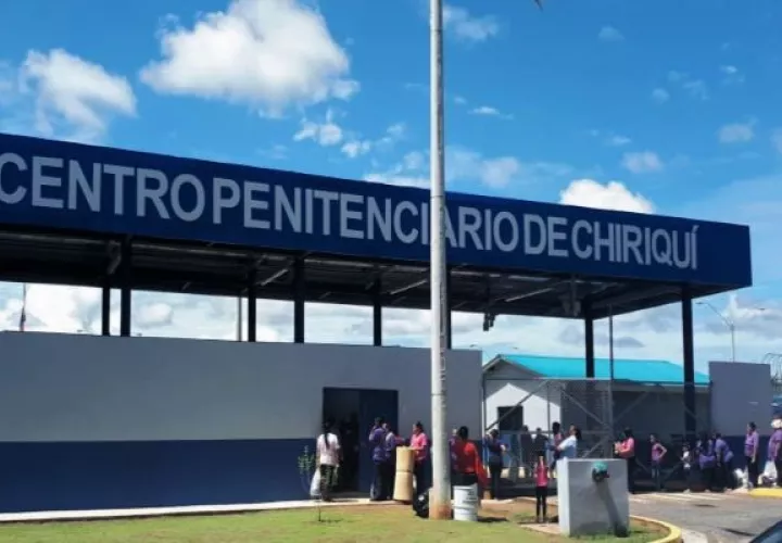 El Tribunal de Juicio Oral, confirmó que también decretó como pena accesoria la prohibición para ejercer funciones públicas por 12 meses, una vez cumplida la pena principal. Foto: José Vásquez