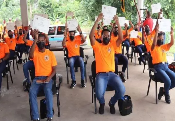 Estos nuevos voluntarios están dispuestos a apoyar a la población en cualquier parte del país, ante una emergencia. Foto: Diomedes Sánchez