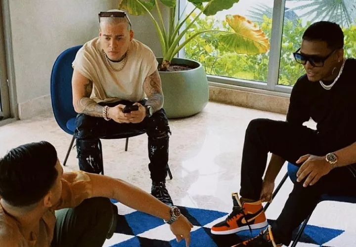 Foto de los tres artistas reunidos en fin de semana. Instagram