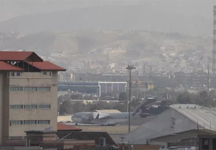 Vista de aviones militares en el Aropuerto Internacional Hamid Karzai, en Kabul, Afganistán. EFE