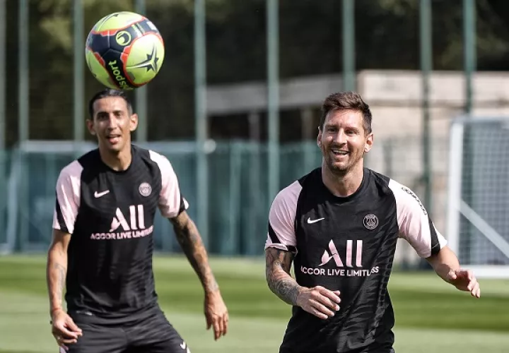 Di María y Messi en los entrenamientos del PSG. Foto: @@PSG_English
