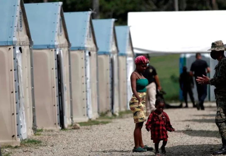 En los primeros días de agosto ingresaron un promedio de 400 migrantes diarios, aunque la cifra varía y a veces sobrepasa los mil, informó el director del Senafront. Foto: EFE