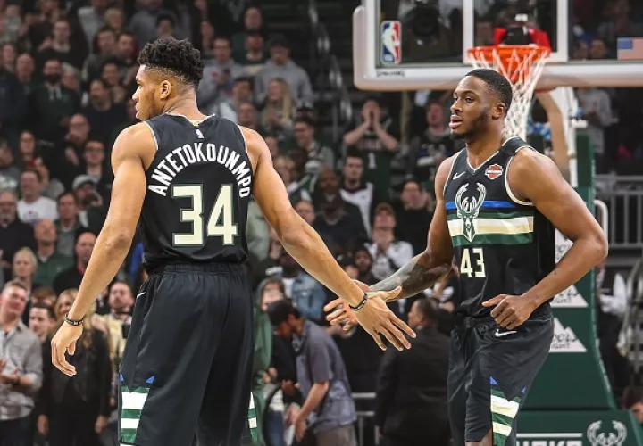 El personal del equipo deberá estar completamente vacunado antes del 1 de octubre. Foto Cortesía: @Bucks