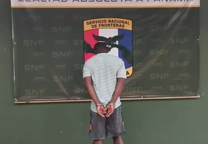 A través de Interpol Paso Canoas se corroboró que el nigeriano era buscado por drogas en Brasil. Foto: Cortesía Senafront