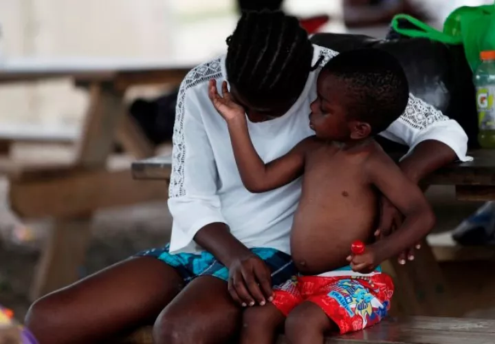 La Defensoría del Pueblo vela porque los niños tengan nombres. Foto: EFE