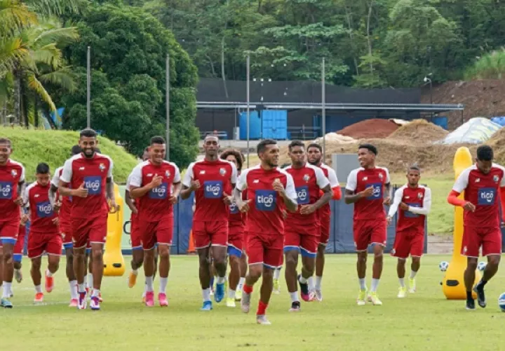 Los panameños trabajan a doble sesión desde el pasado lunes. Foto Cortesía: @fepafut