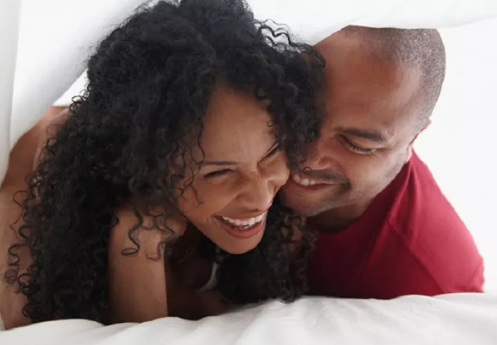 La sexualidad es un aspecto central del ser humano, según la OMS. Pixabay